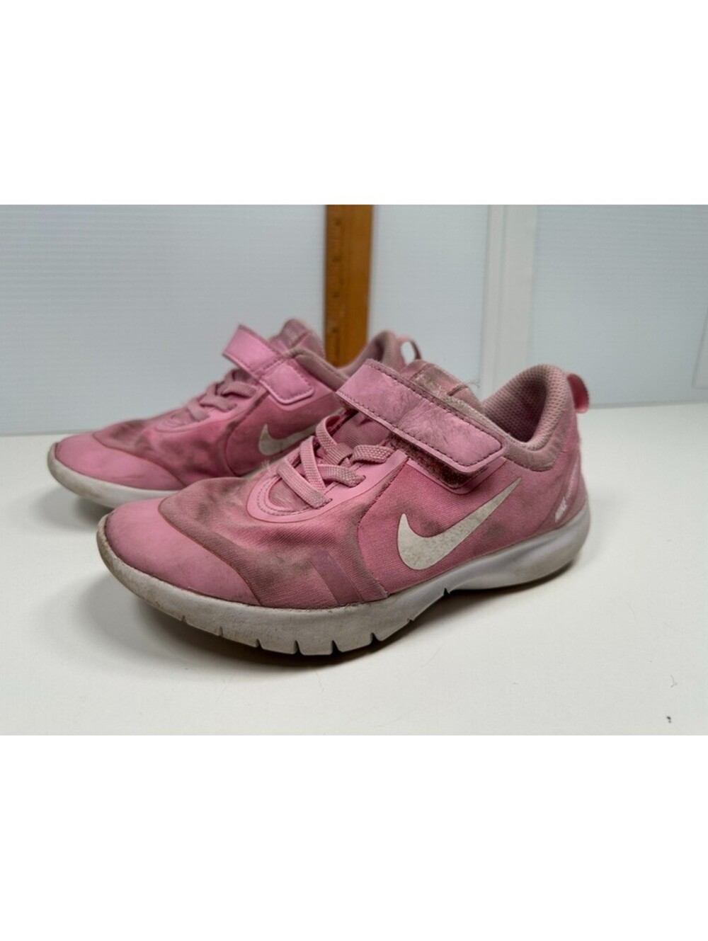 Nike Flex Experience RN 8 Kids' Running Shoe Pink/White US 1.5Y Strap, NO Laces